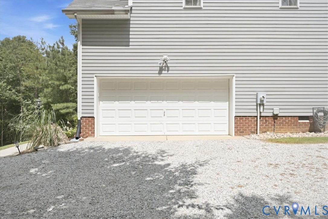 7065 Kenthurst Rd Property Photo 42