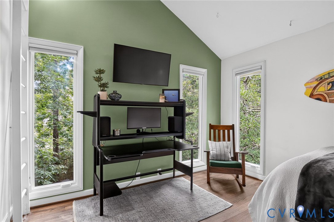 433 Susan Constant Dr Property Photo 37