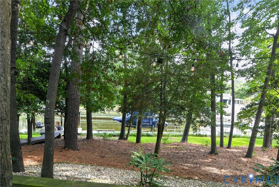 433 Susan Constant Dr Property Photo 41