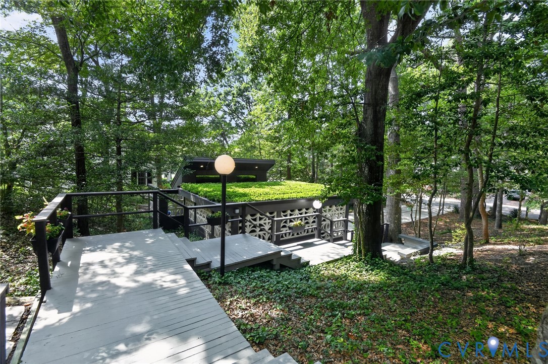 433 Susan Constant Dr Property Photo 42