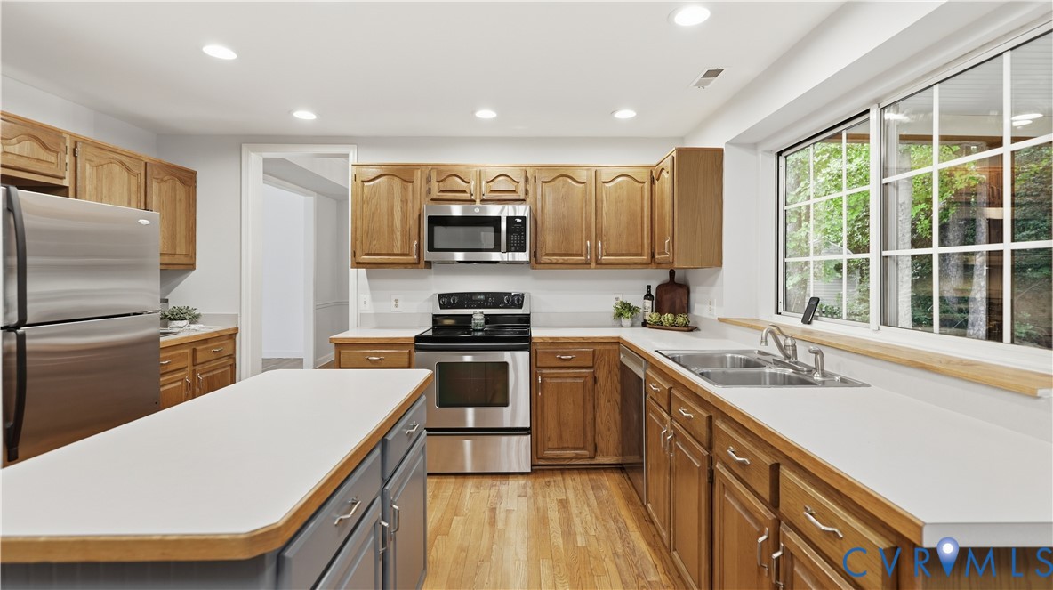 10284 Still Spring Ct Property Photo 12