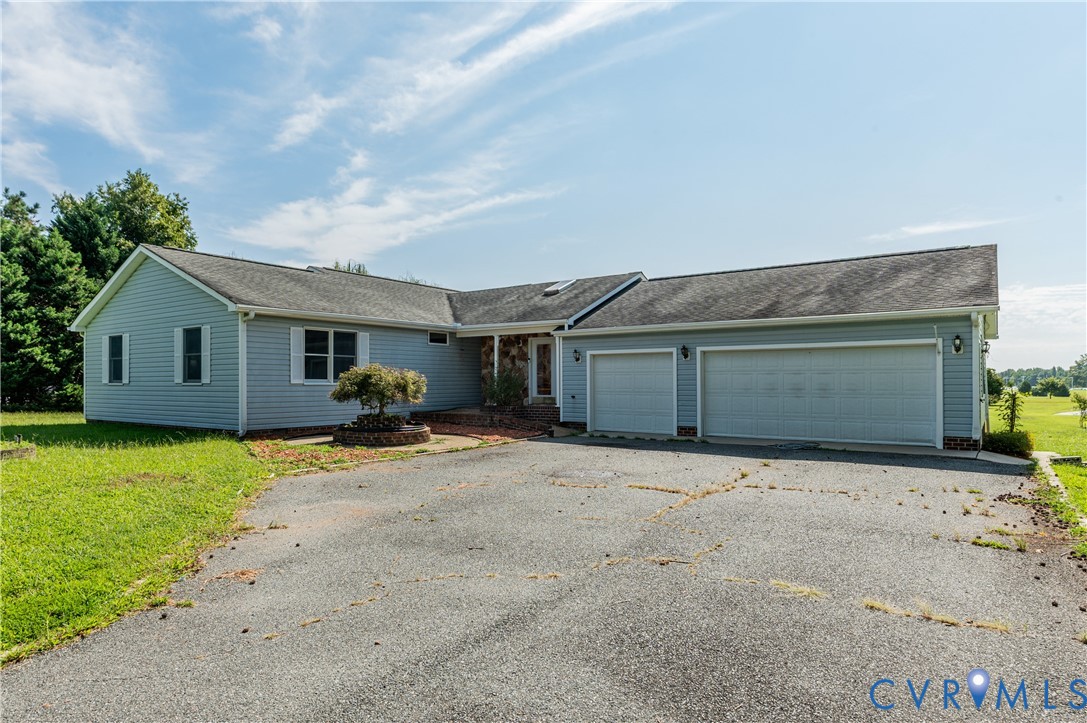 126 Meadow Dr Property Photo 2
