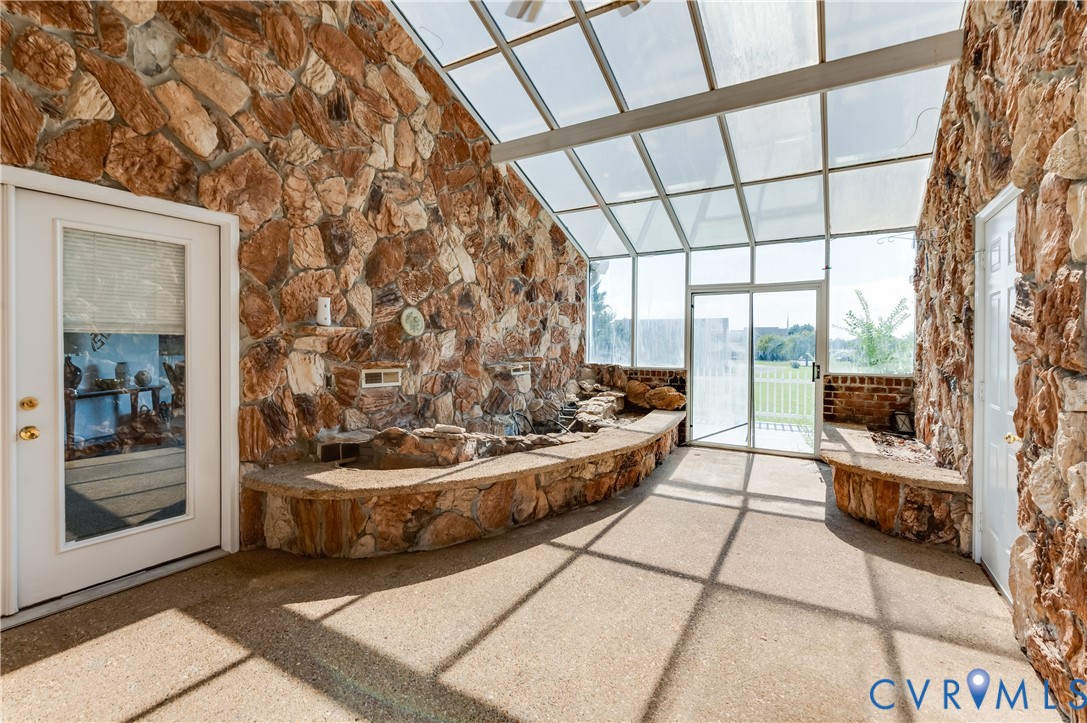 126 Meadow Dr Property Photo 12