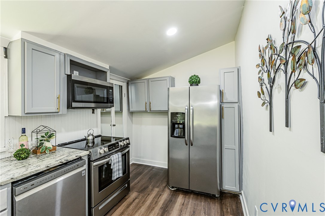 1500 Columbia St Property Photo 20