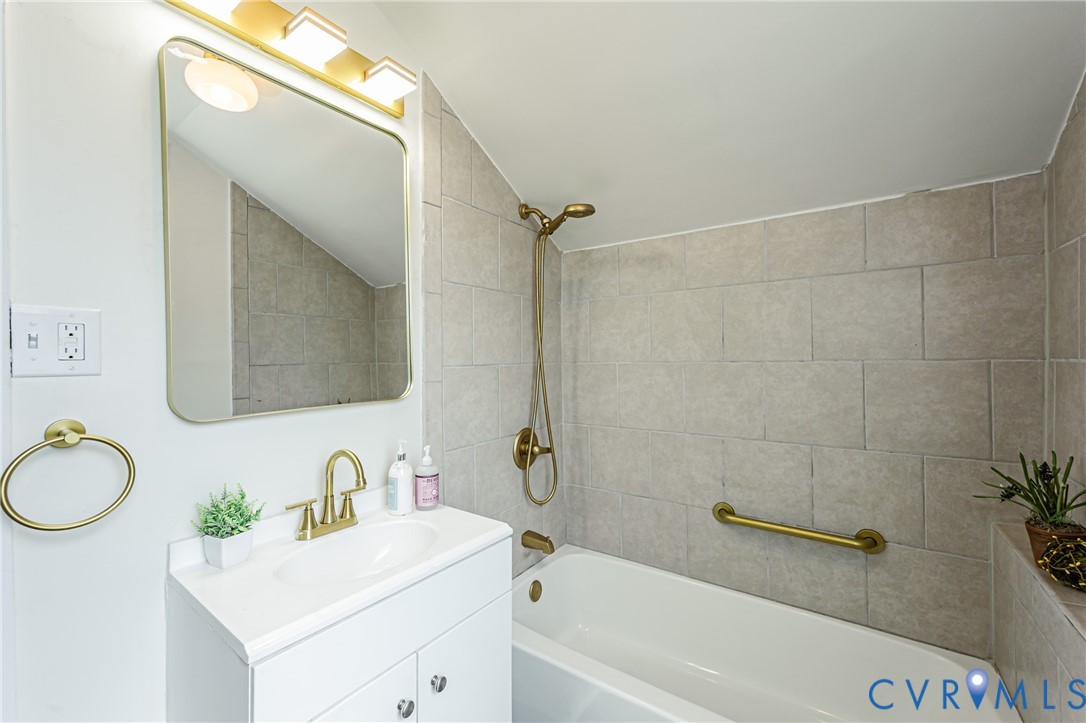 1500 Columbia St Property Photo 29