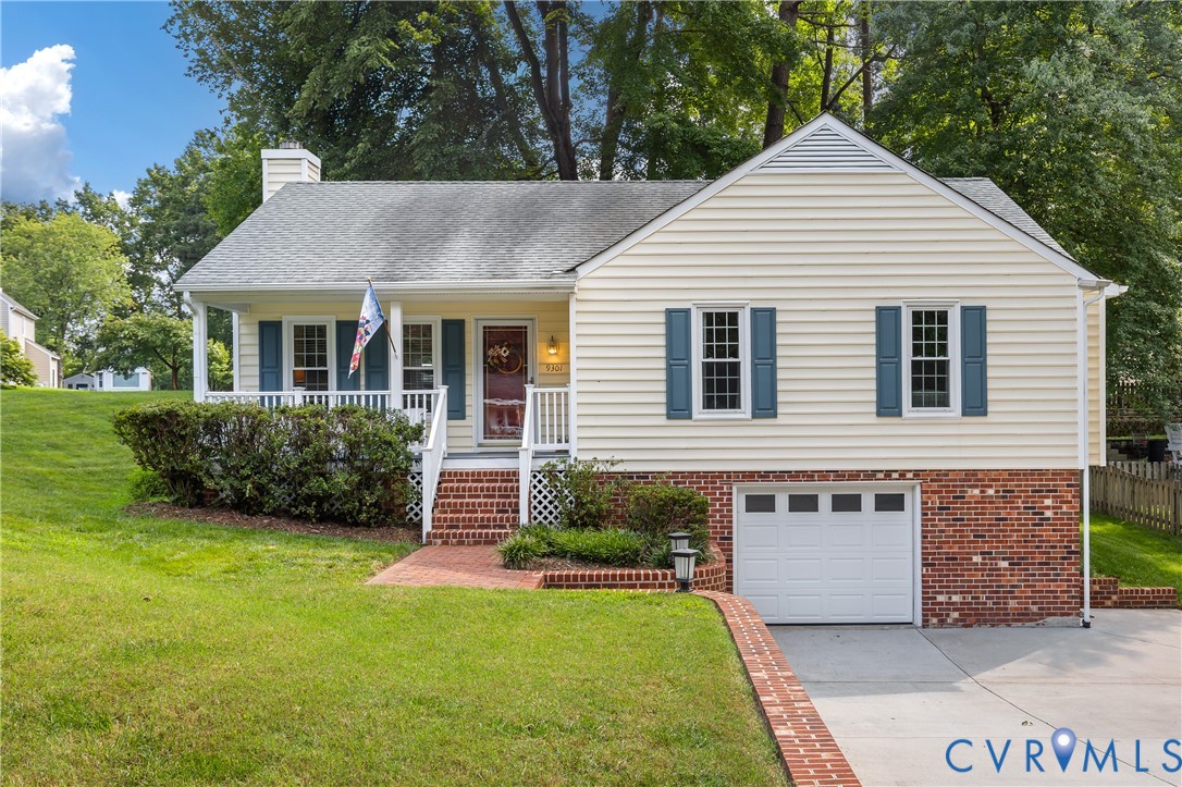 9301 Timber Hollow Ct Property Photo 1