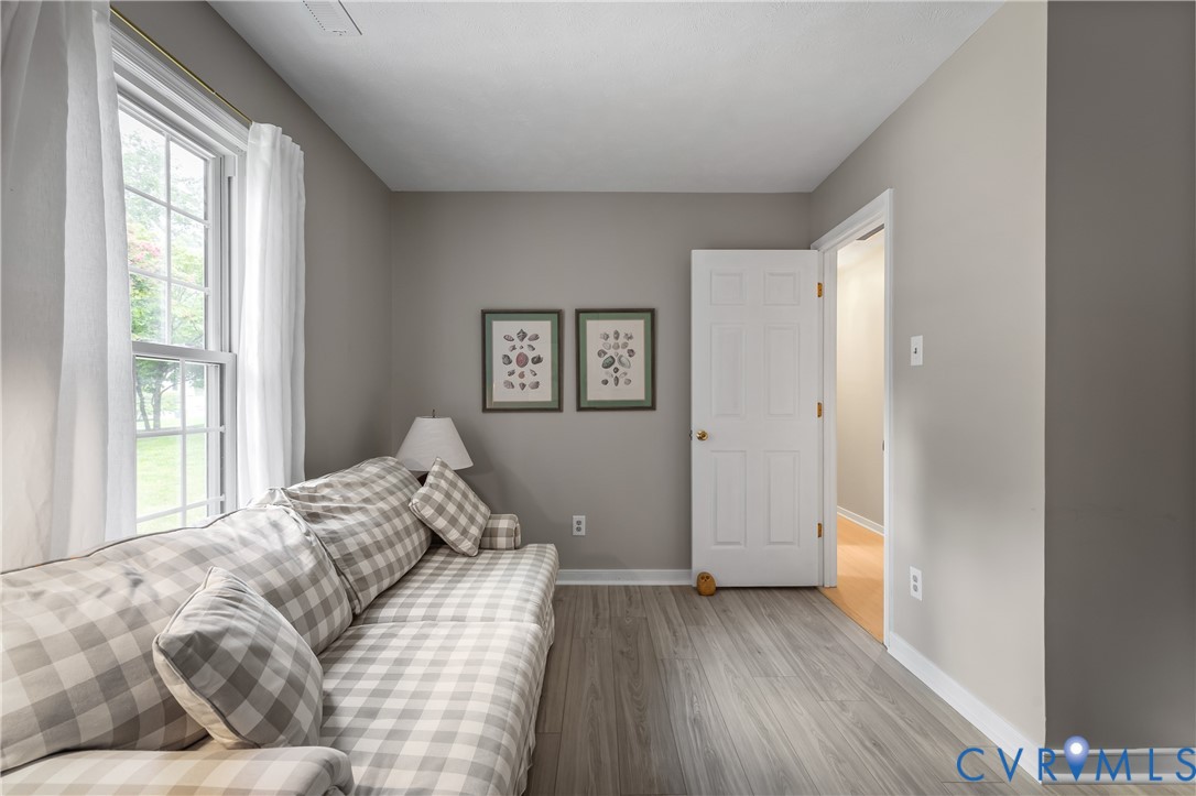 9301 Timber Hollow Ct Property Photo 24