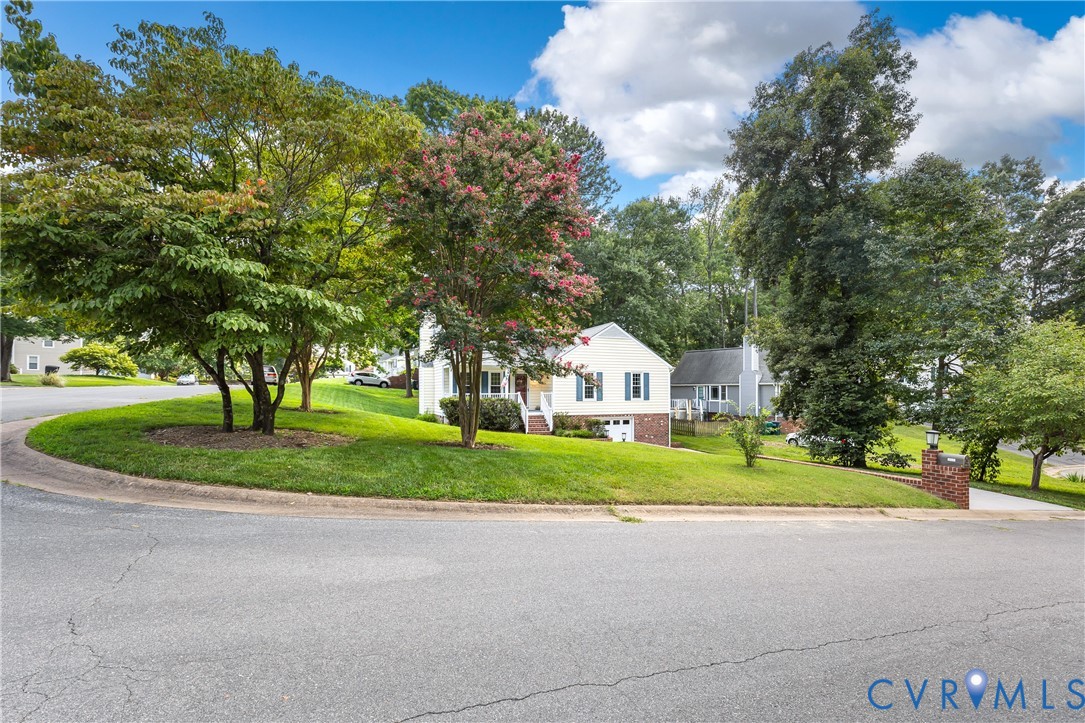 9301 Timber Hollow Ct Property Photo 29