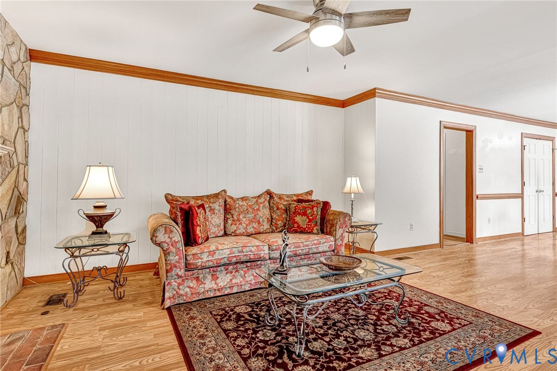 10309 Attems Way Property Photo 27