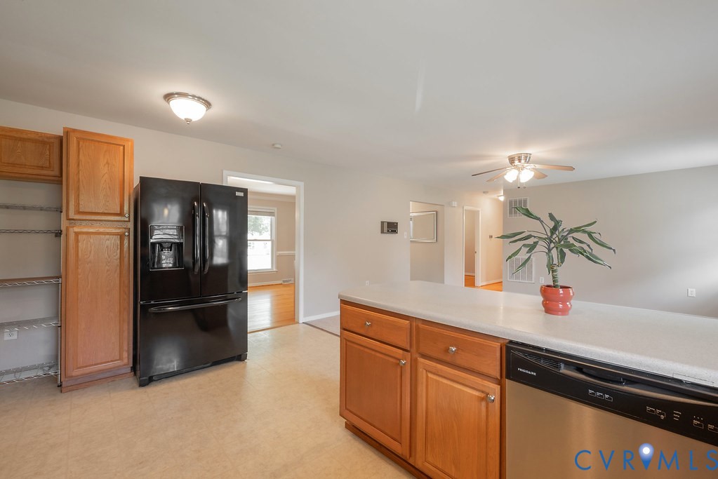 1011 Adkins Rd Property Photo 25