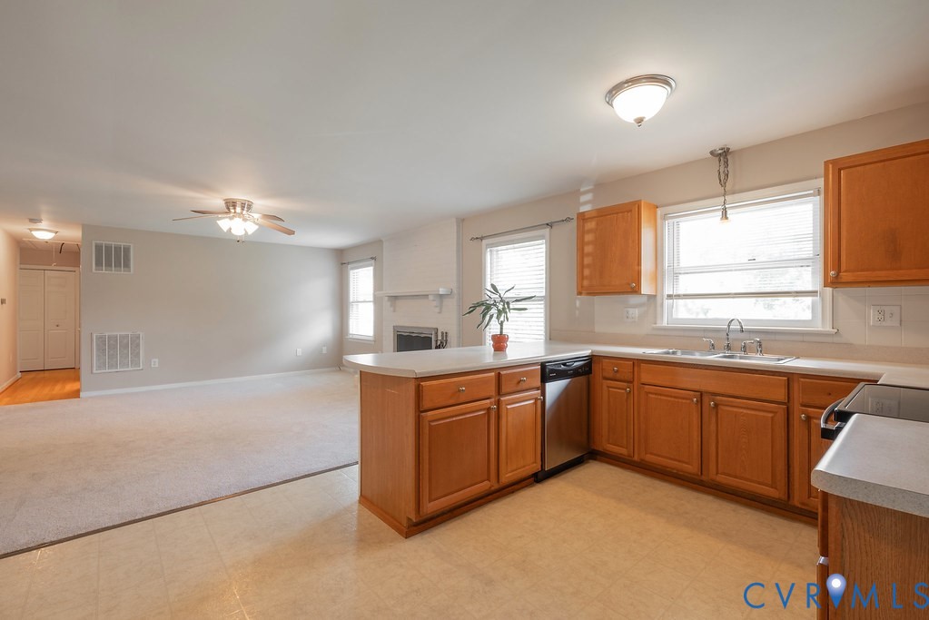 1011 Adkins Rd Property Photo 26