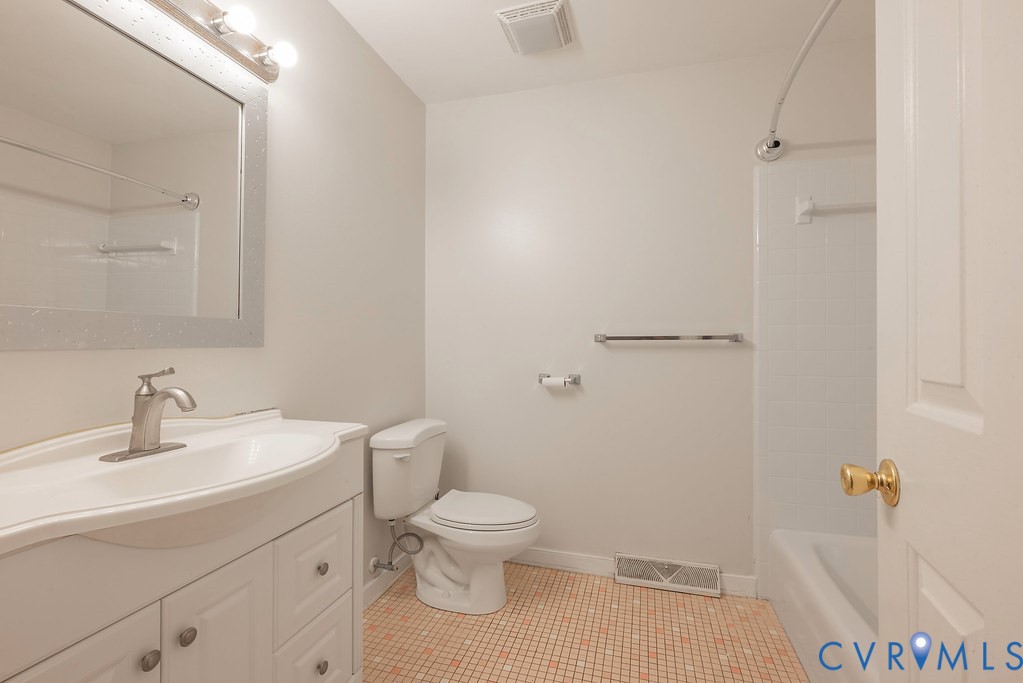 1011 Adkins Rd Property Photo 39