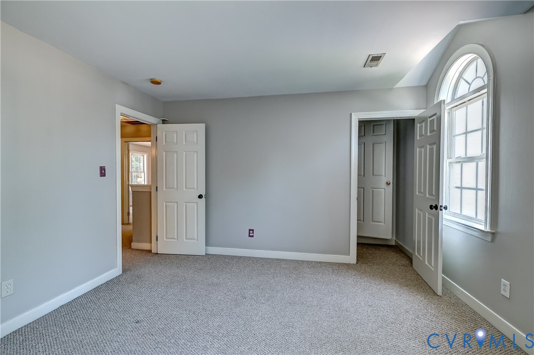 1325 Hawkins Wood Cir Property Photo 36