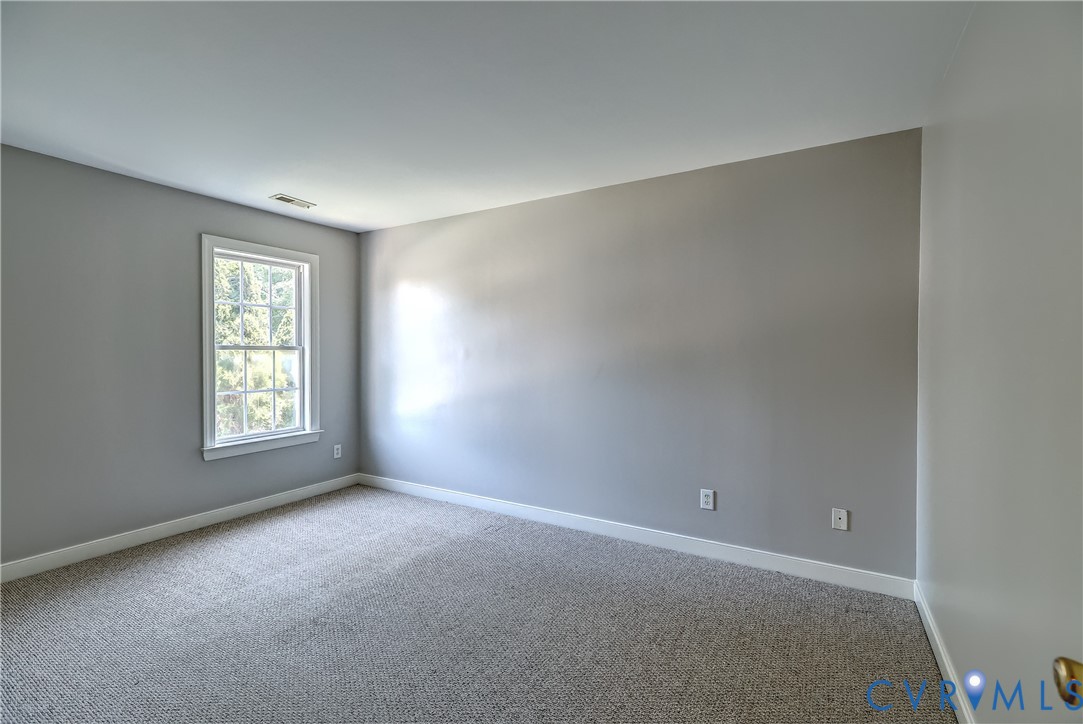 1325 Hawkins Wood Cir Property Photo 38