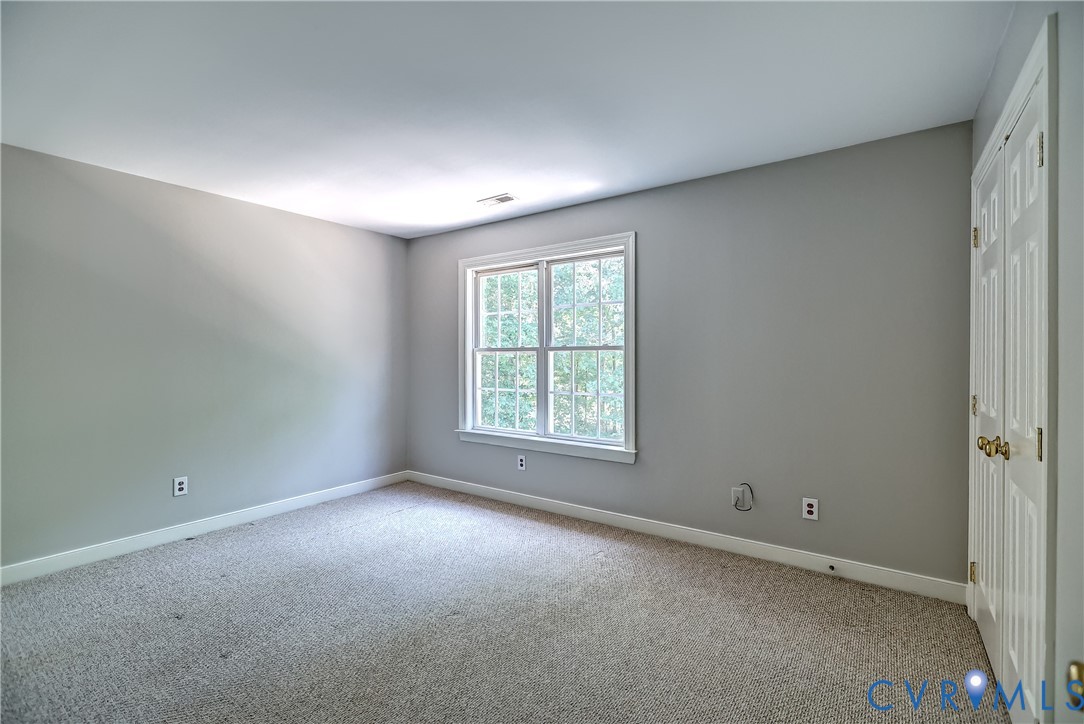 1325 Hawkins Wood Cir Property Photo 40