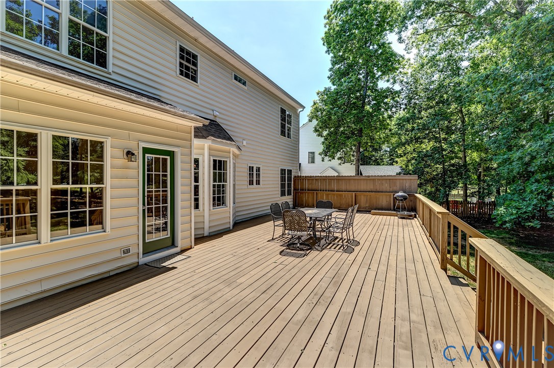 1325 Hawkins Wood Cir Property Photo 50