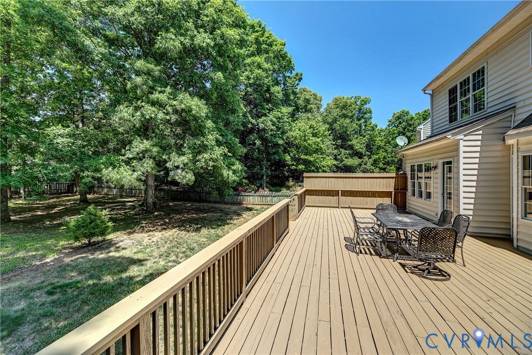 1325 Hawkins Wood Cir Property Photo 55