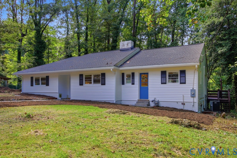 1724 Chadwick Dr Property Photo 3