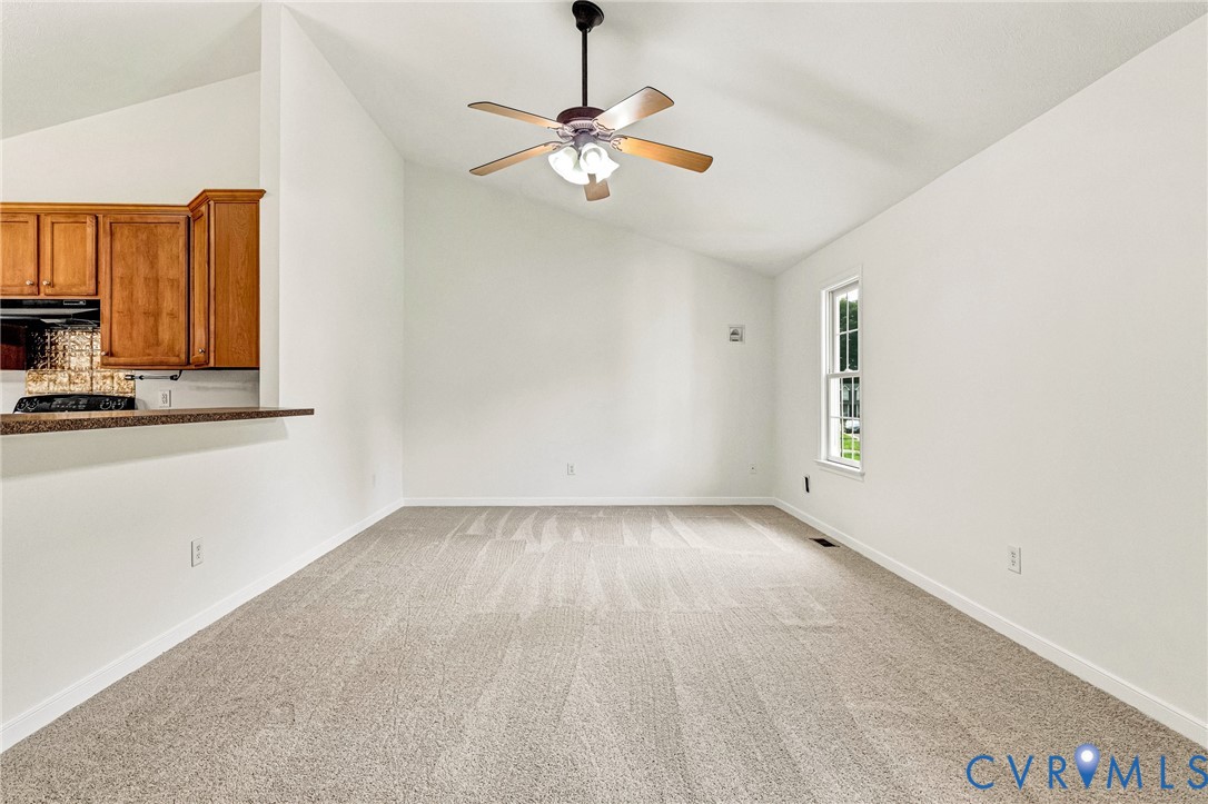 313 Brooking Ter Property Photo 6