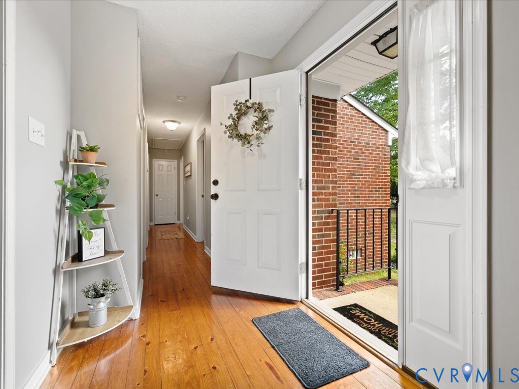12724 S Chester Rd Property Photo 6