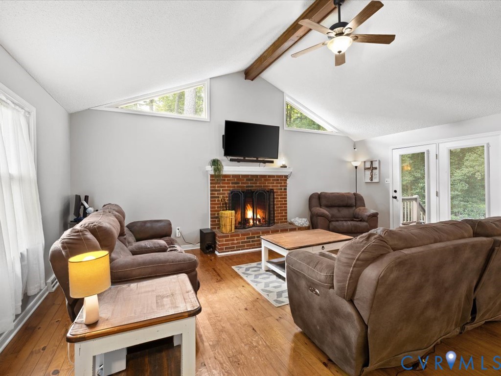 12724 S Chester Rd Property Photo 8