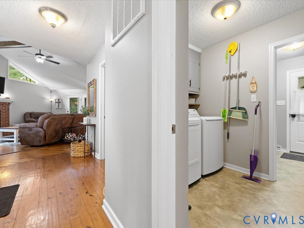12724 S Chester Rd Property Photo 16