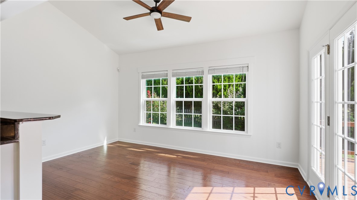 8842 Thorneshire Cir Property Photo 13