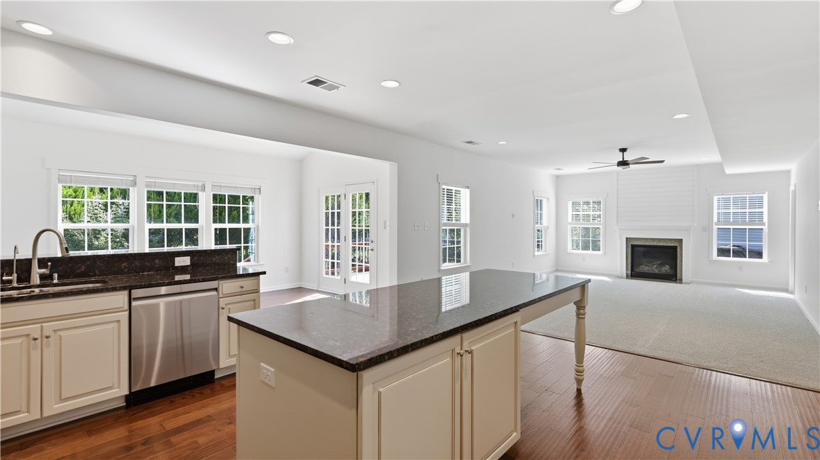 8842 Thorneshire Cir Property Photo 14