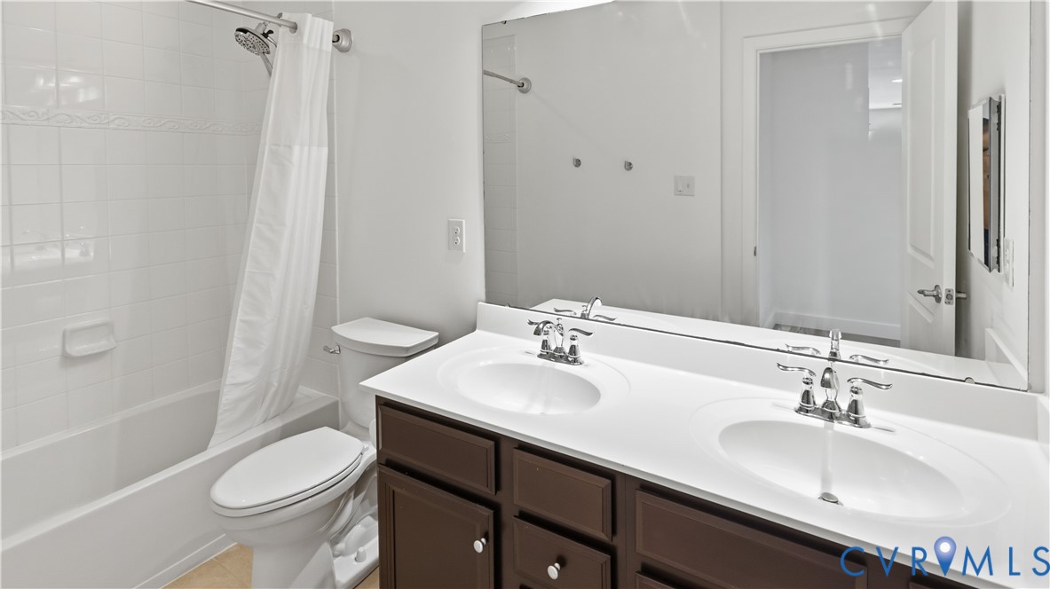 8842 Thorneshire Cir Property Photo 30