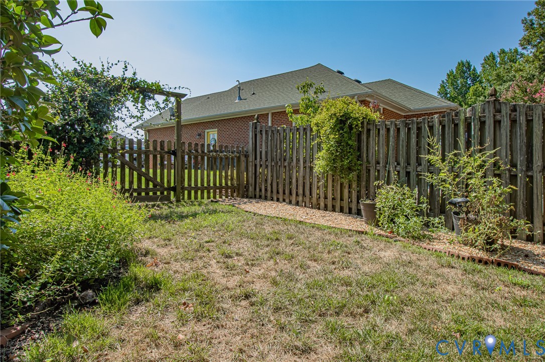 513 Cobblestone Dr Property Photo 52