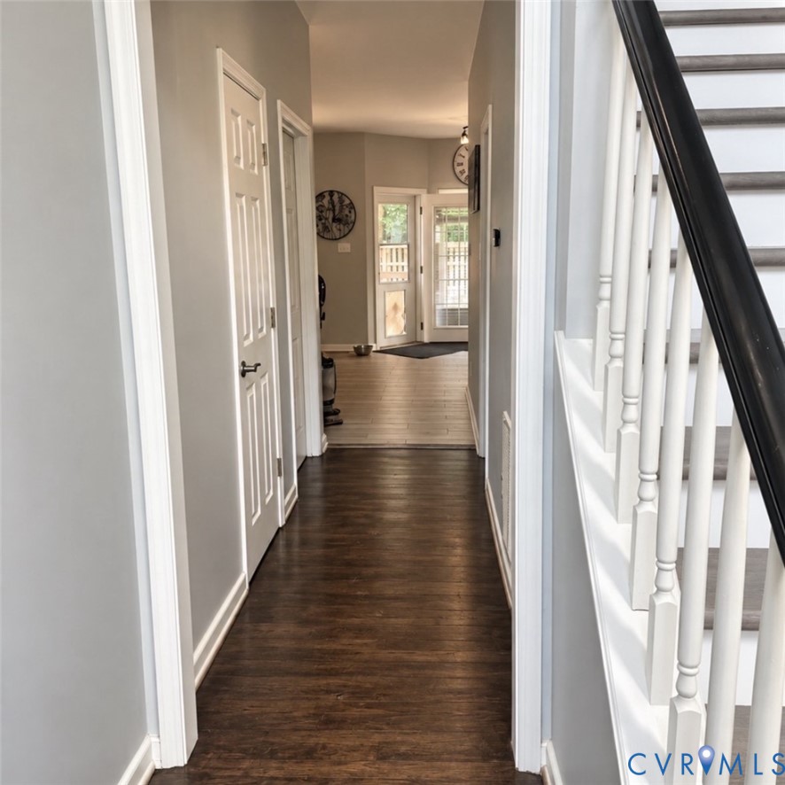 5406 Meadow Chase Rd Property Photo 7