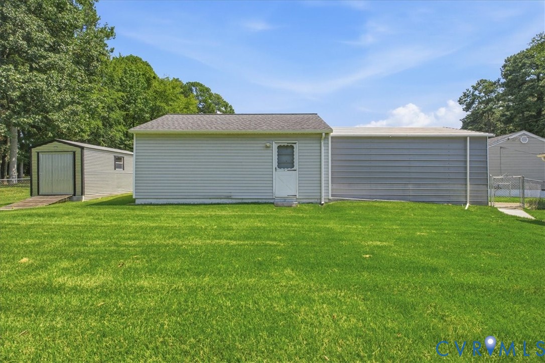 3501 Sussex Dr Property Photo 32