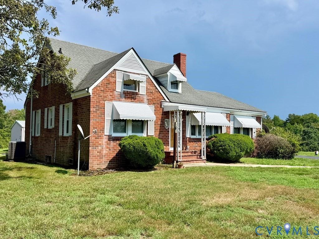2392 Hampton Hall Rd Property Photo 4