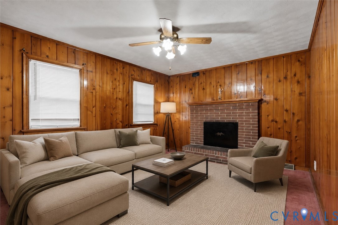 6626 Wimbledon Dr Property Photo 3