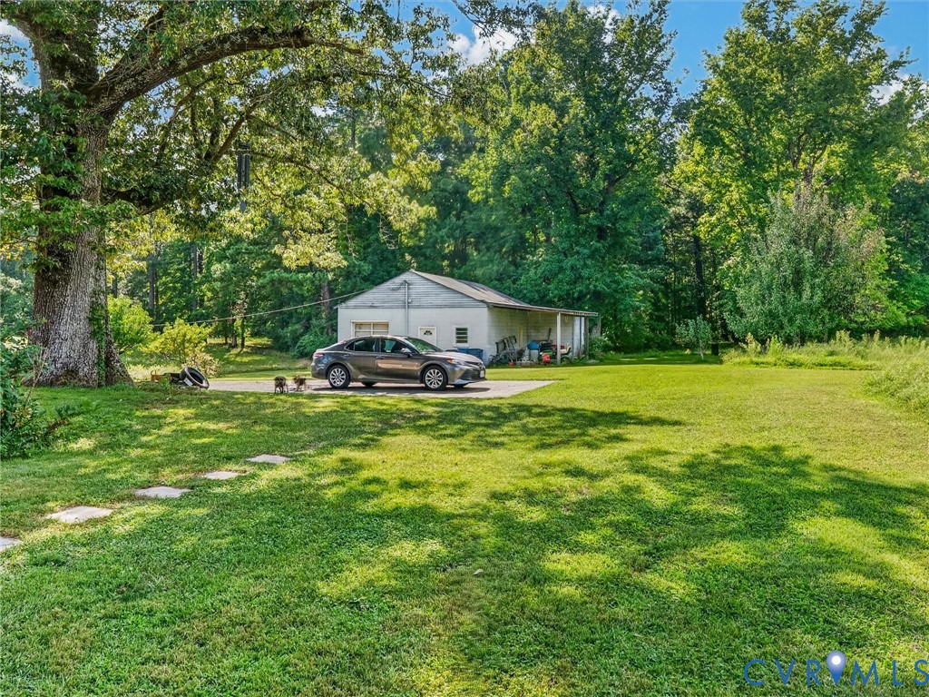 10900 Coalboro Rd Property Photo 14