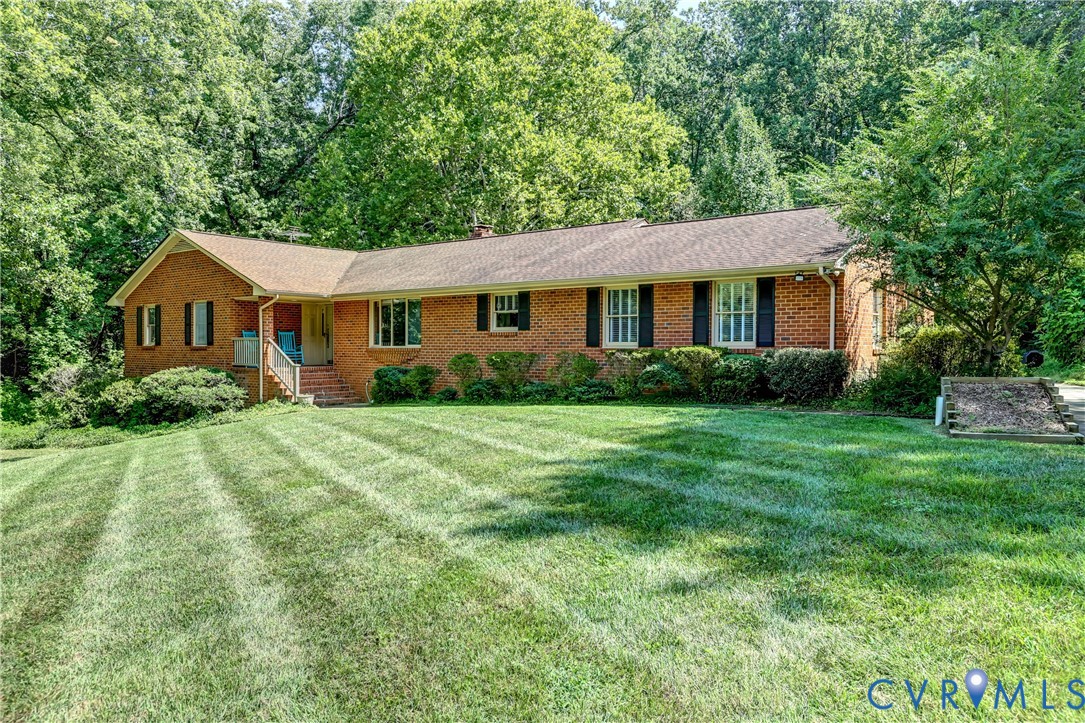 411 Lee Ave