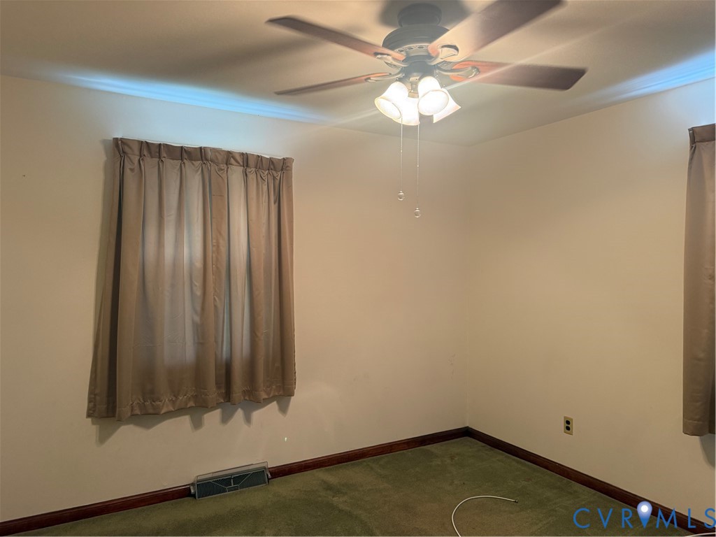 2713 Pickett St Property Photo 9