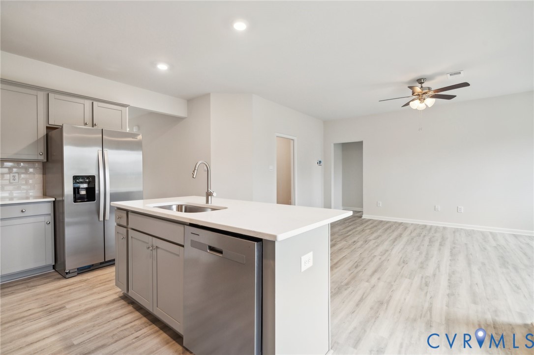 7687 Lloyd Ter Property Photo 8