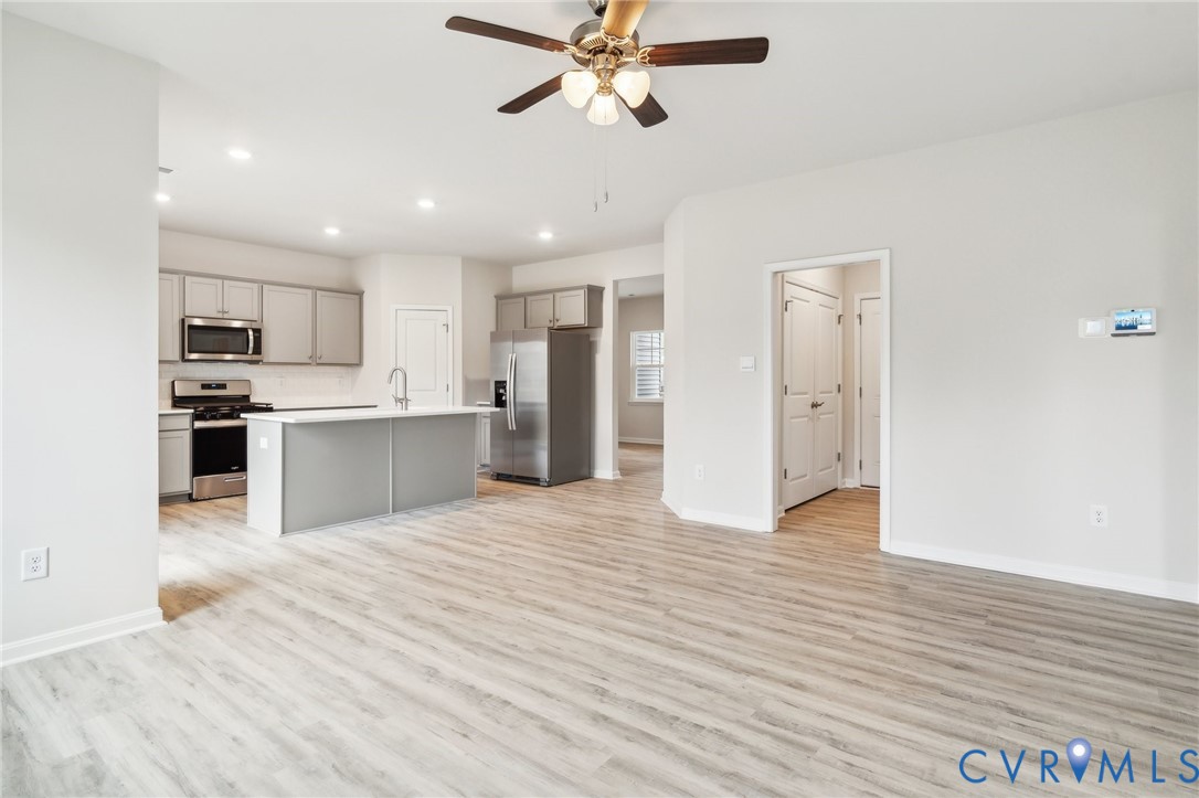 7687 Lloyd Ter Property Photo 10