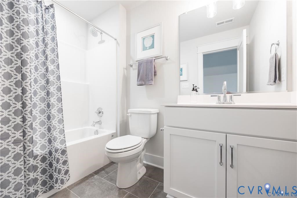 3611 Branch Lake Ct Property Photo 25
