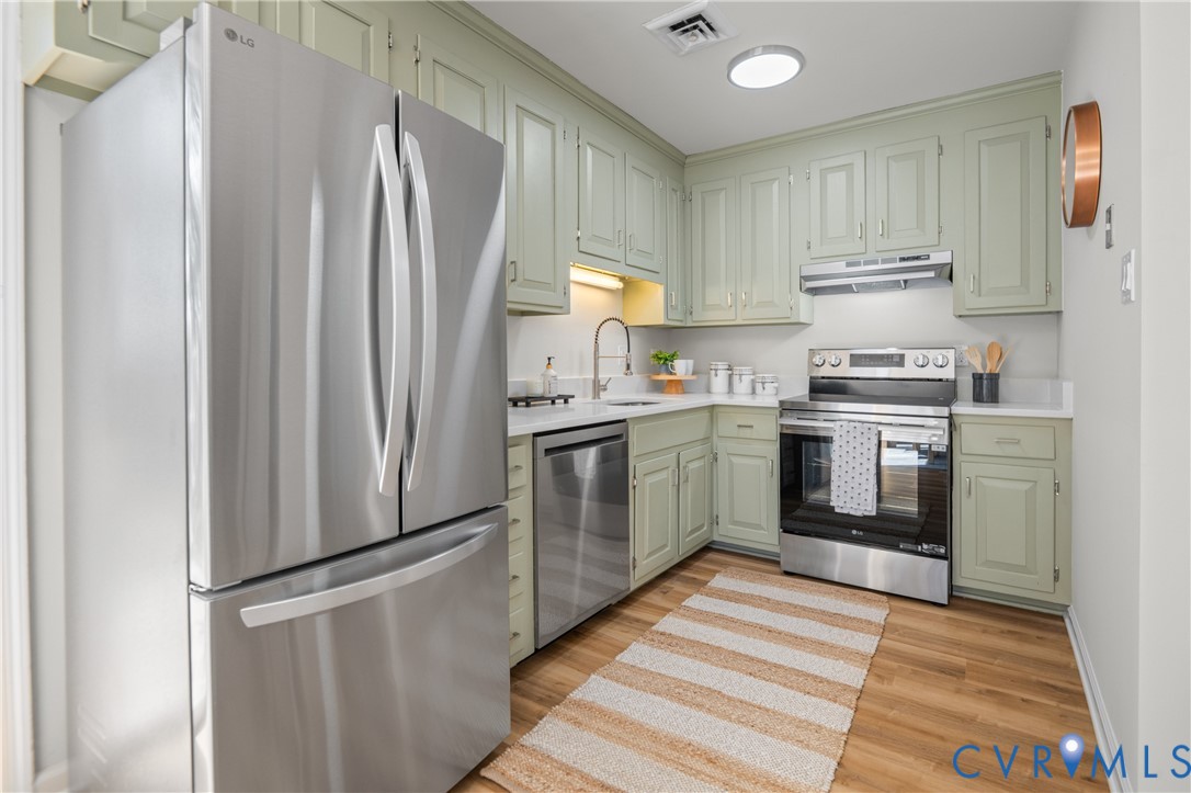 8101 Provincetown Dr Property Photo 5