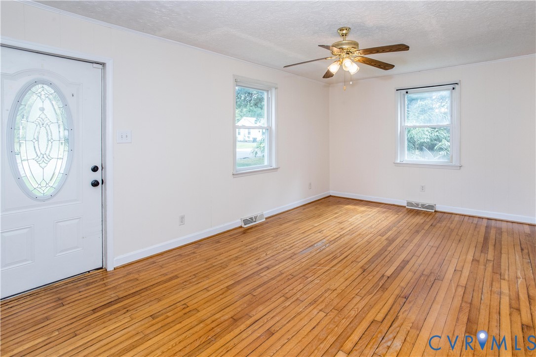 504 Miles Ave Property Photo 16