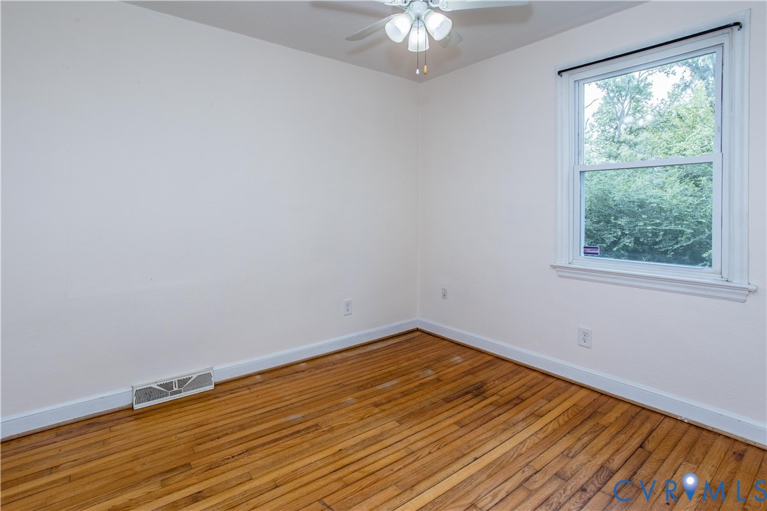 504 Miles Ave Property Photo 19
