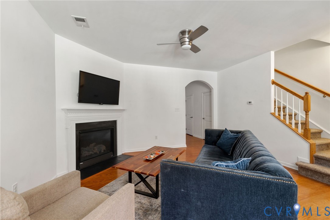 8878 Ringview Dr Property Photo 7