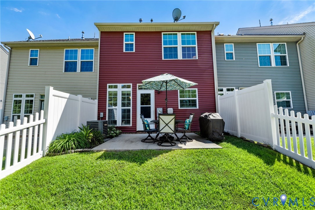8878 Ringview Dr Property Photo 21