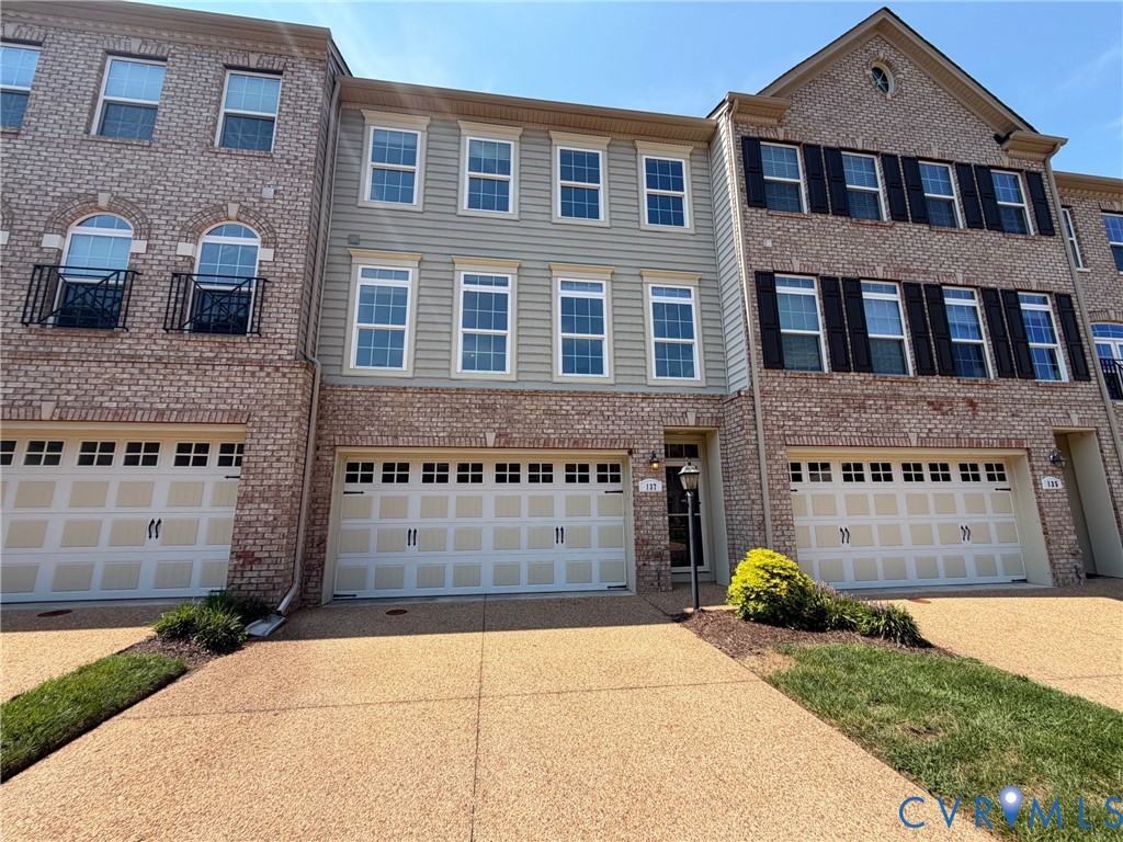 137 Siena Ln Property Photo 1