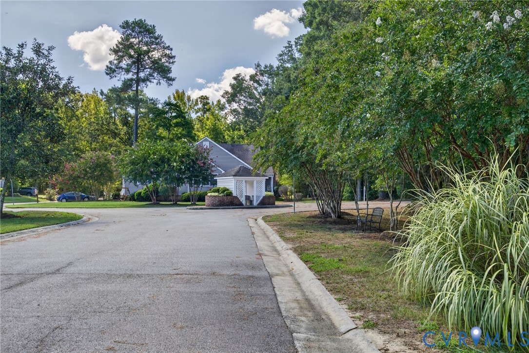 1103 Fort Hayes Dr Property Photo 25