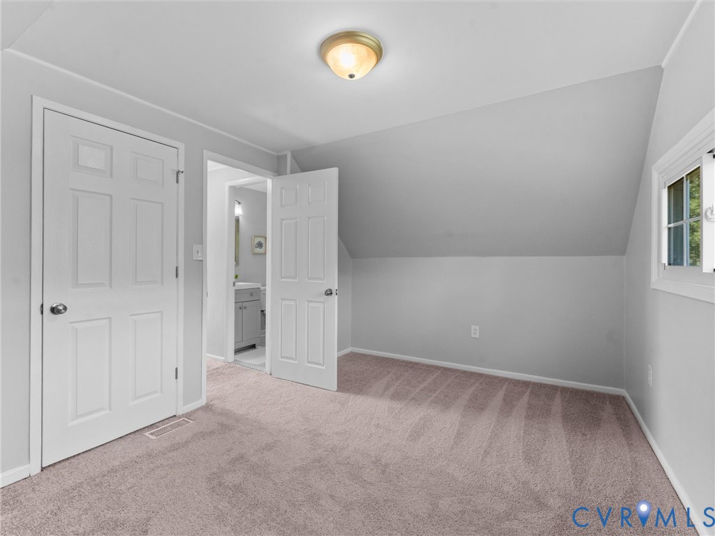 6019 Westbourne Dr Property Photo 28