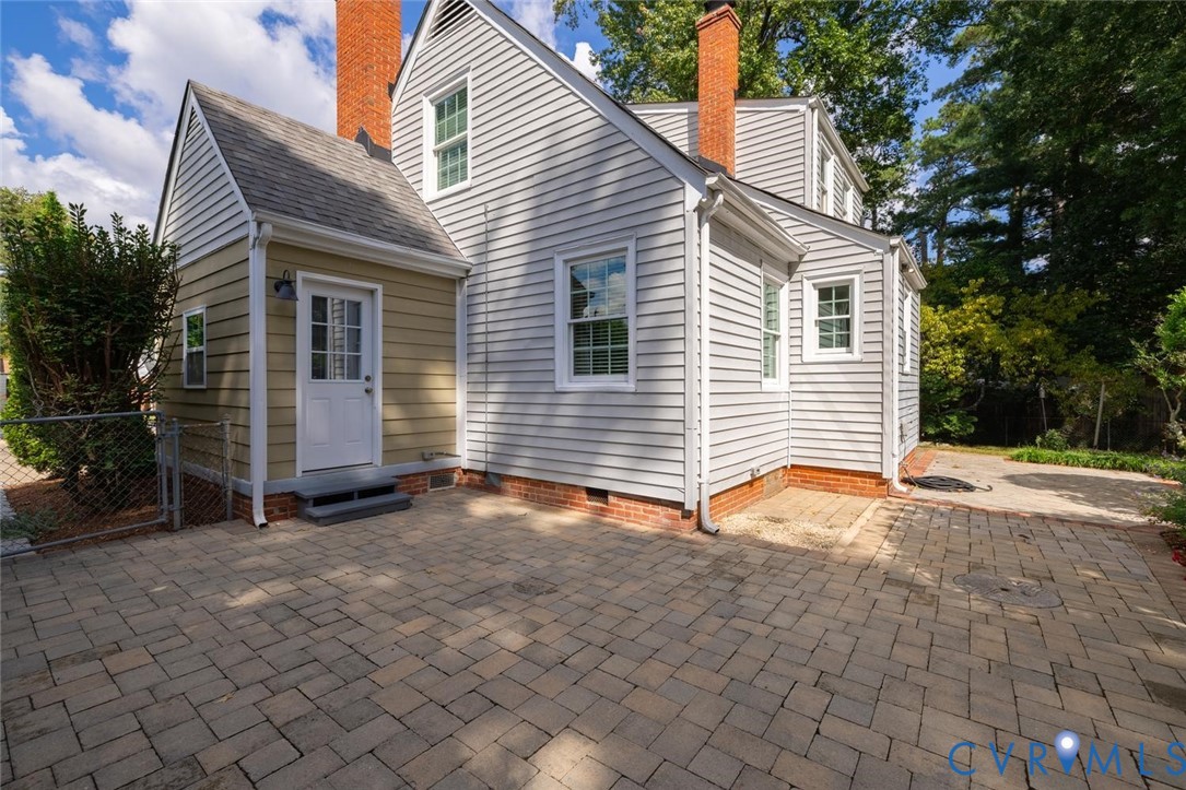 1211 Hollins Rd Property Photo 46