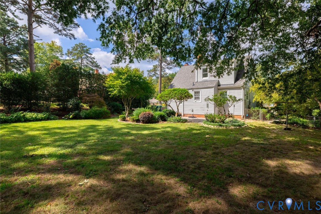 1211 Hollins Rd Property Photo 52
